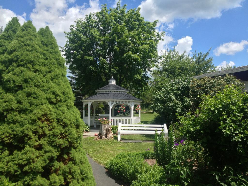 Lukans Farm Resort Hawley Экстерьер фото