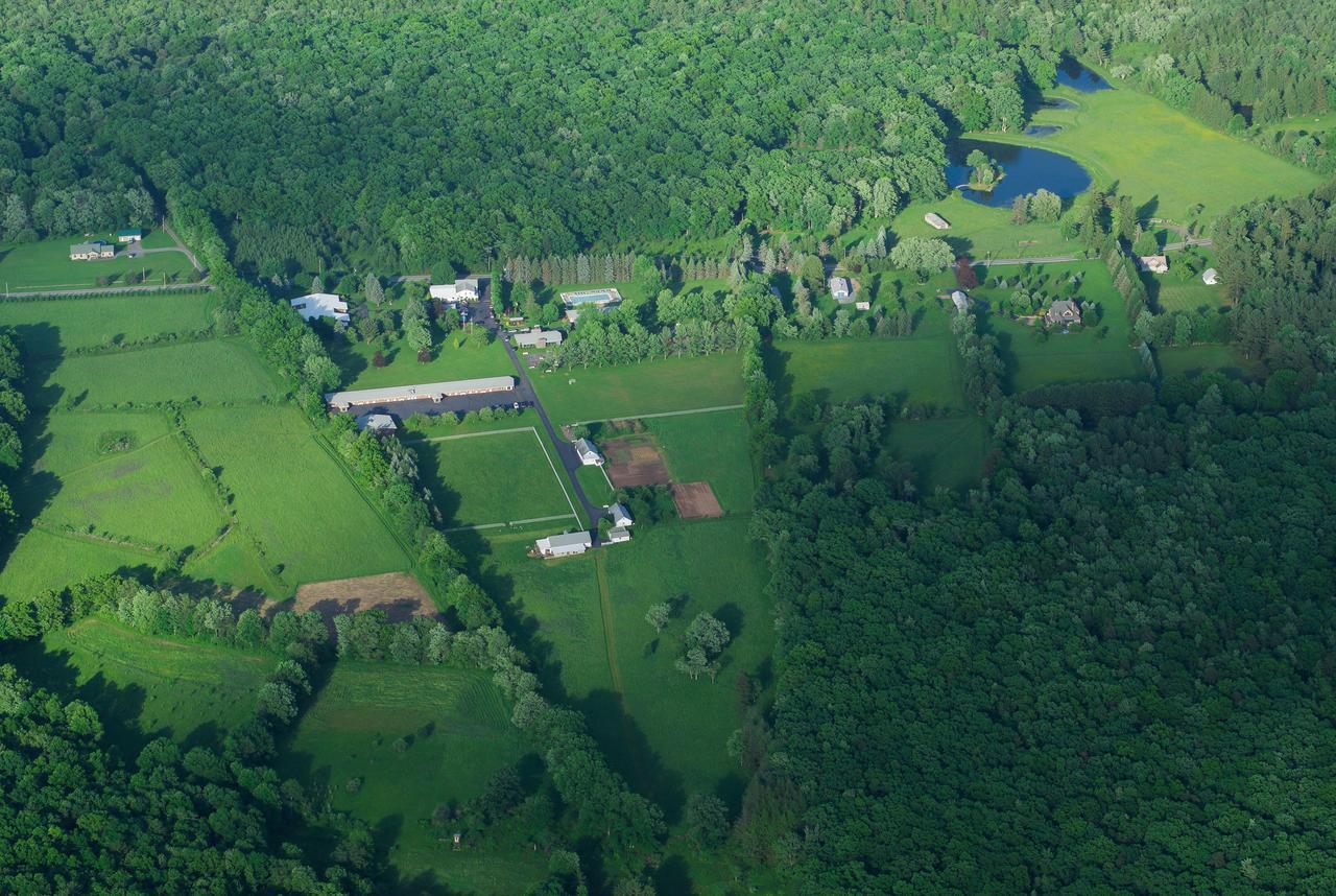 Lukans Farm Resort Hawley Экстерьер фото