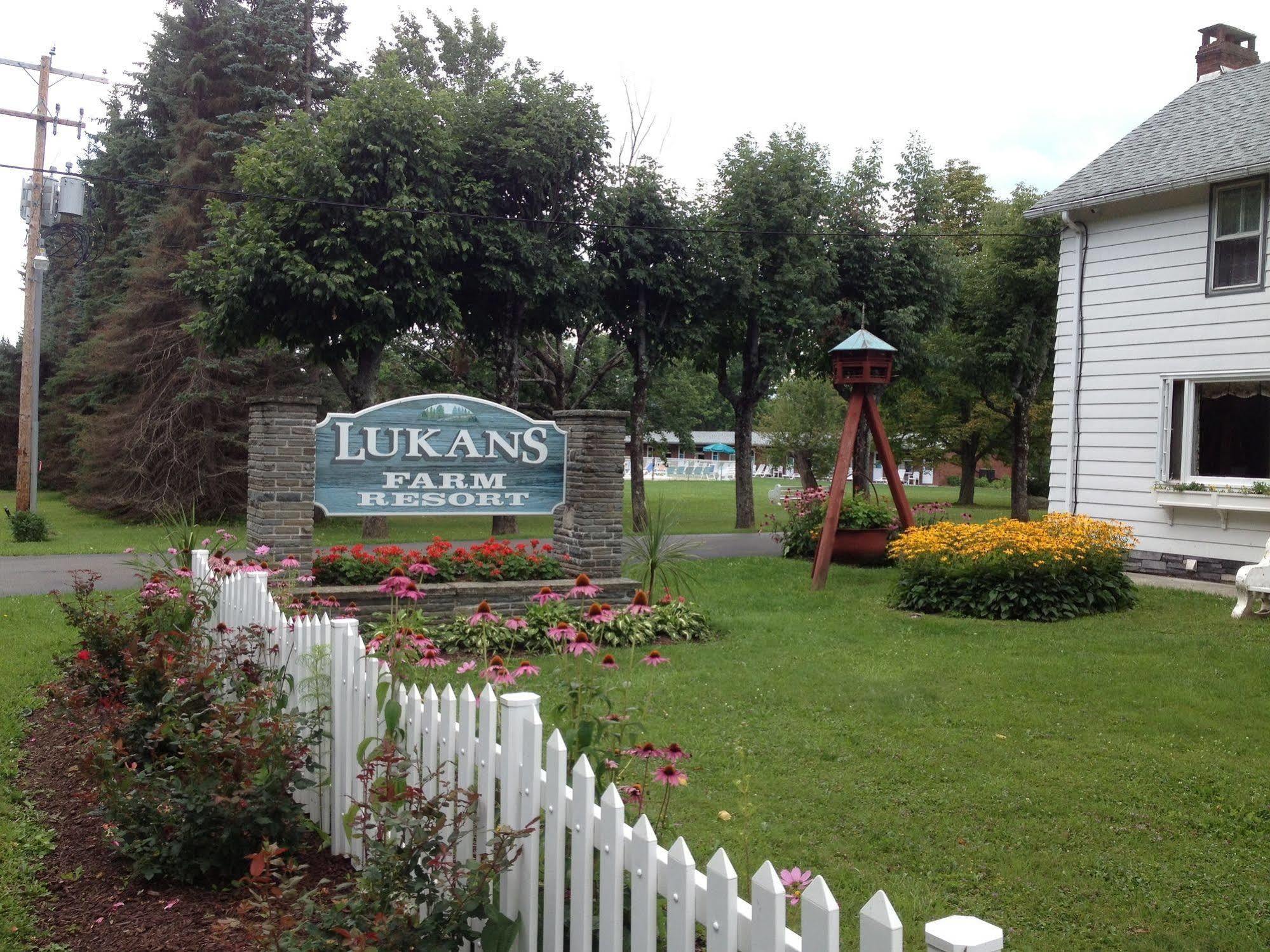 Lukans Farm Resort Hawley Экстерьер фото